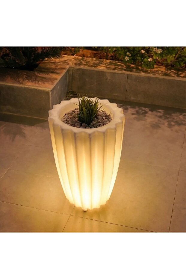 Medium Modern Planter with LED Lighting