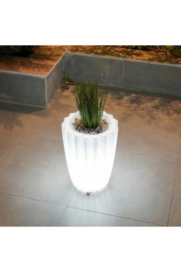 مركن زرع مودرن مع إضاءة LED مقاس صغير 30 في 40 سم