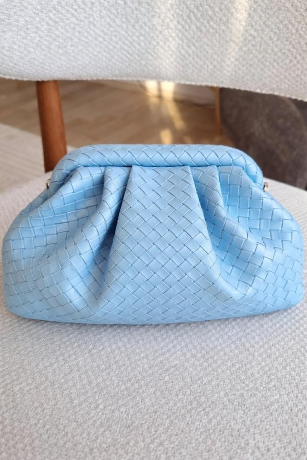 The Moiss Baby Blue Color Knitted Textured Scholarship Mini Size Women's Hand and Shoulder Bag 22*14