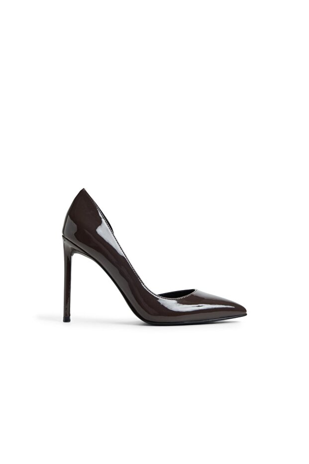 Mesmerize Womens Brown Sandals