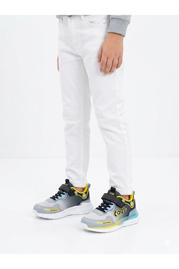 Dory boys' orthopedic insole casual sneakers