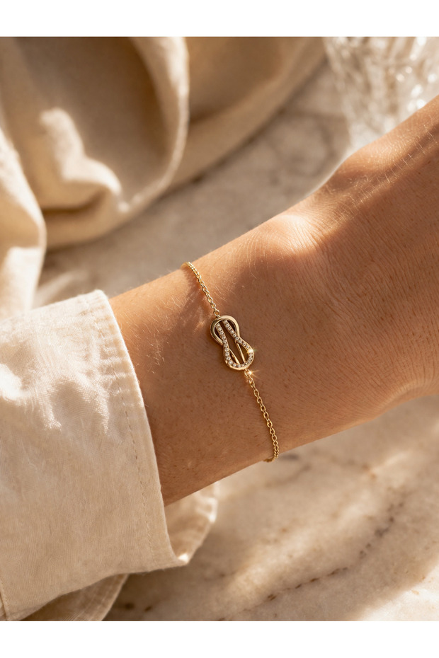 Women's Gold Geometric Figured Zircon Stone Detailed Minimal Chain Bracelet Adjustable