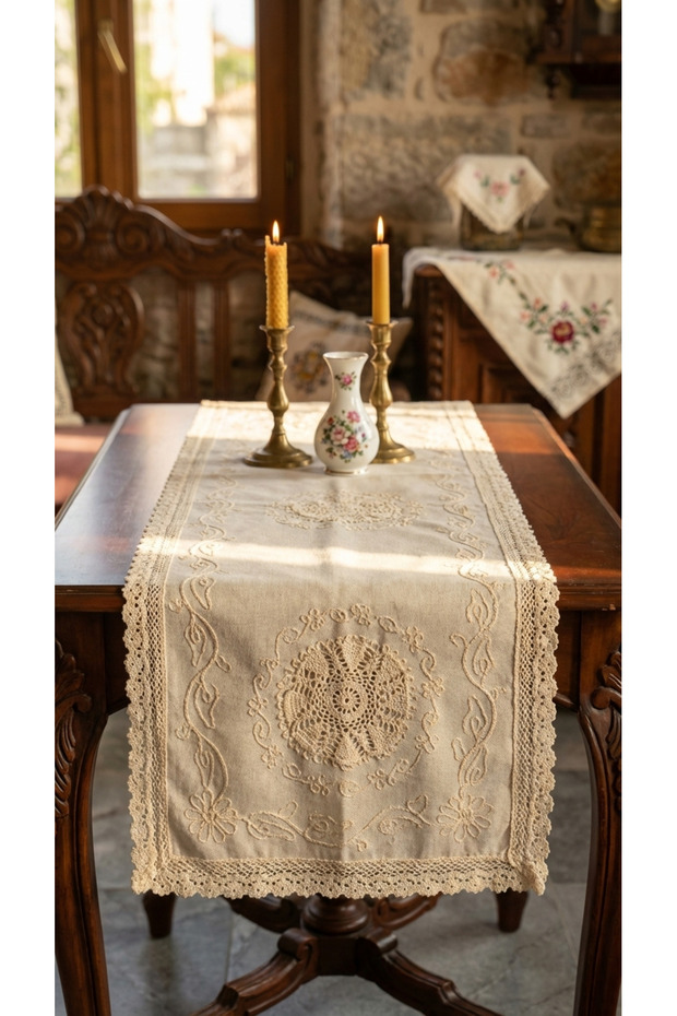 Buldan Raw Linen with Hand Embroidered Lace 45X120 100% Cotton Runner