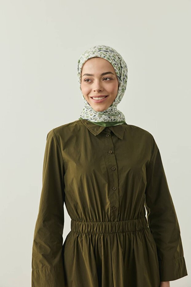 وشاح قطني من لوميا