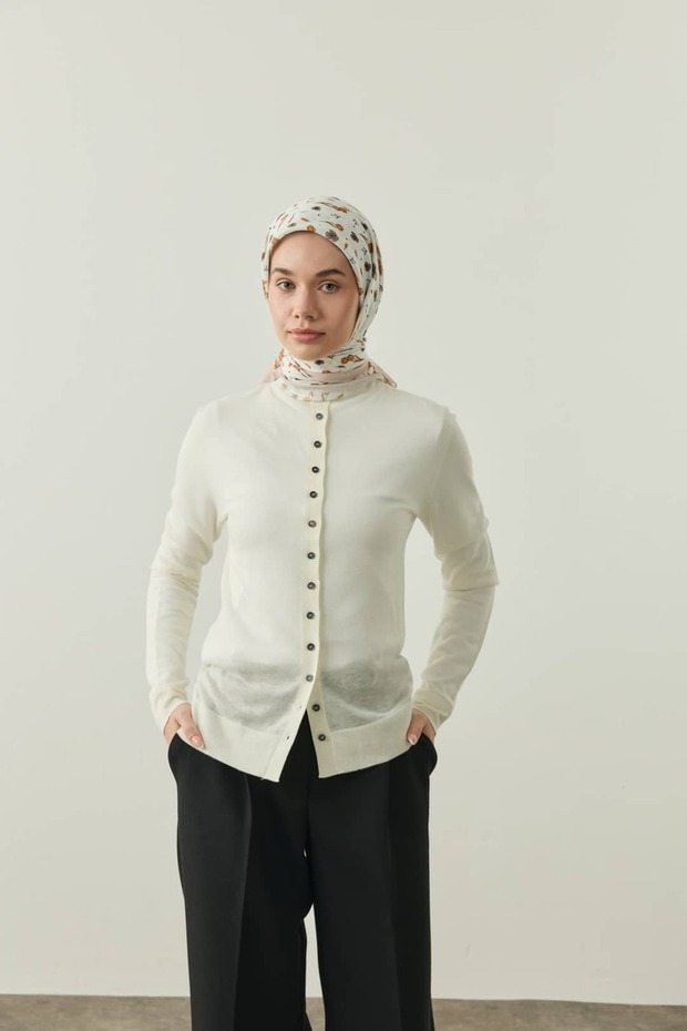 وشاح قطني من روزميرا