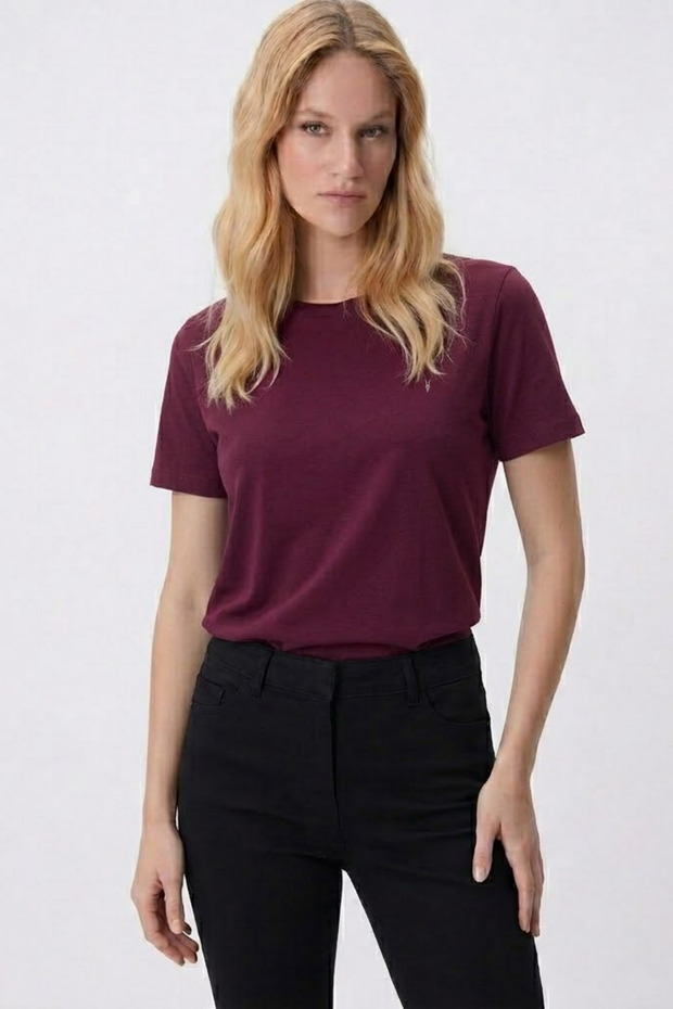 Women's Crew Neck Summer Loose Burgundy T-Shirt
