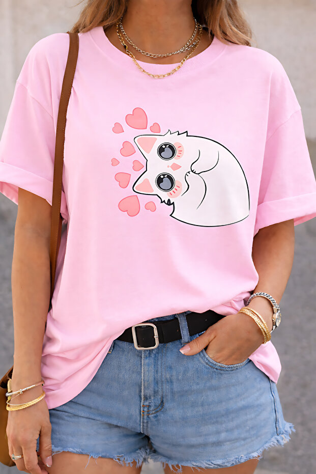 Cute Side Facing Innocent Cat Printed Unisex Oversize T-Shirt - Cotton Crew Neck Casual T-Shirt