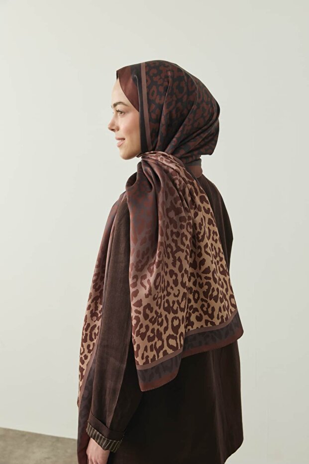 Vantera Pattern Twill Shawl - 3