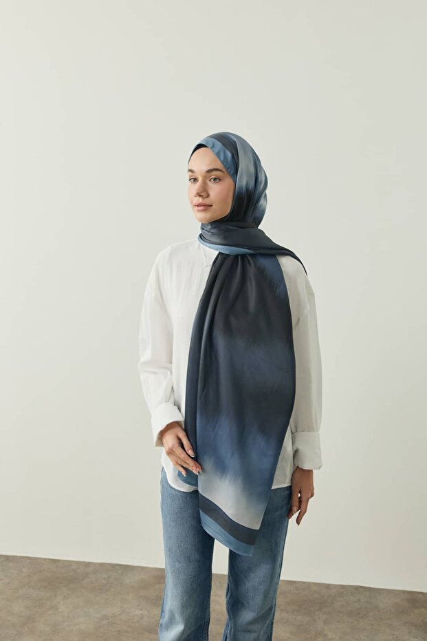Luvira Pattern Twill Shawl