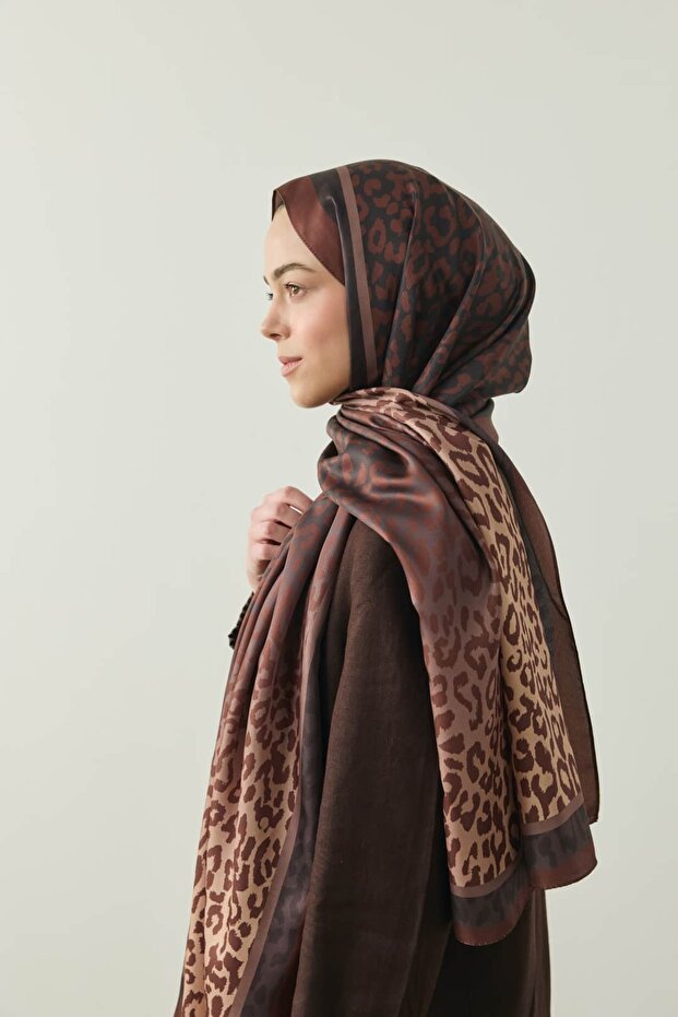 Vantera Pattern Twill Shawl - 2