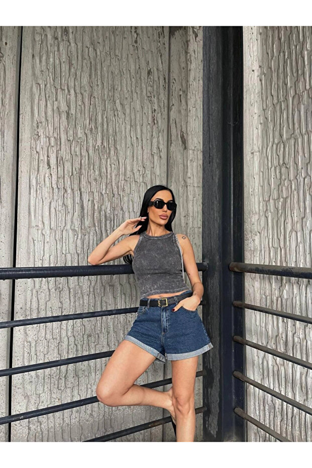Women's Gray Washed Crop Top