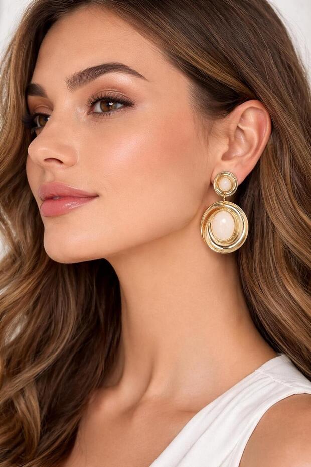 Vip Gold Detailed Dangle Stylish Earrings