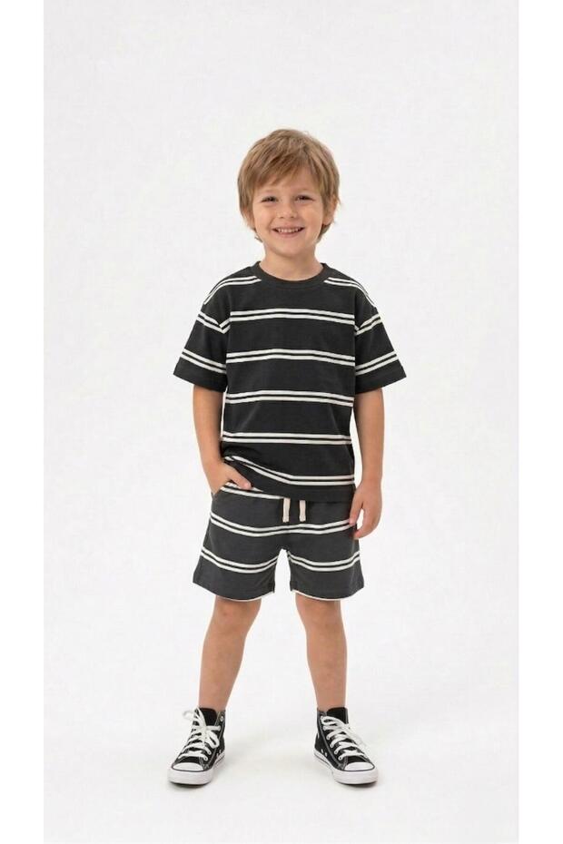 Striped Printed Boys' Shorts and T-Shirt (100% Cotton Standard Fit with Decorative Pocket and Drawstring Details)