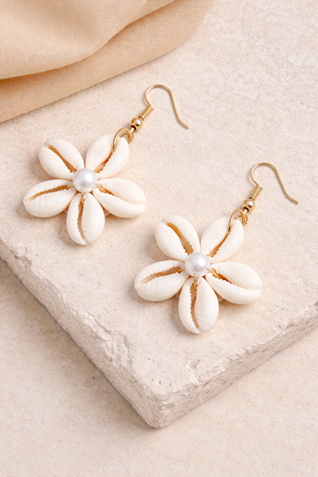 Trendy Earrings with Seashells - 2
