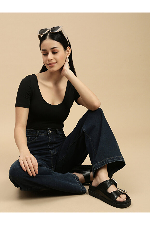 Black Solid Square Back Top - 5