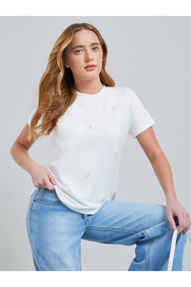 White Flower Detail Round Neck Short Sleeve Top