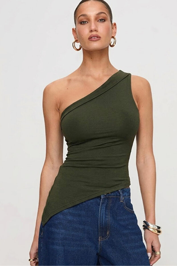5058 Asymmetric Flexible Crop Top Bluz