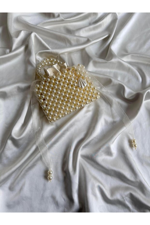 Handmade Pearl Beaded Women's Bag – Stylish Evening Dress Bag with Seashell Keychain Gift and Ribbon Detail