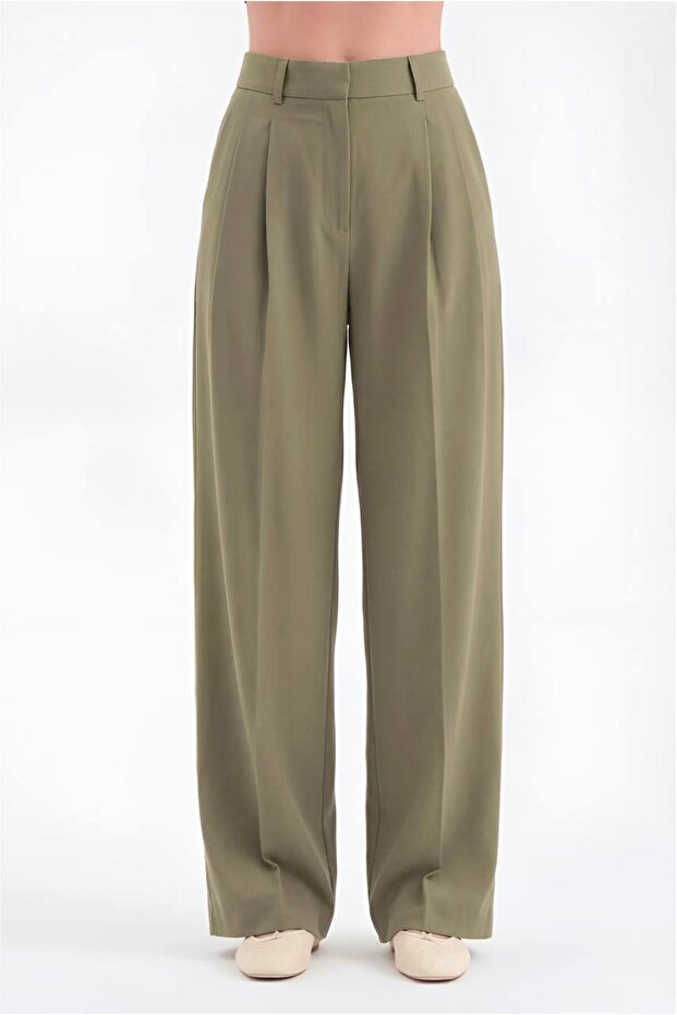 Women's Linen Fabric Pleated Detailed Inner Belt Garnished Design Trousers