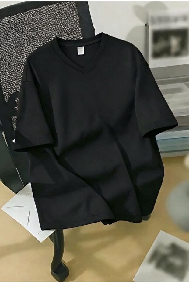 V-Neck Oversized T-Shirt 3Vq6
