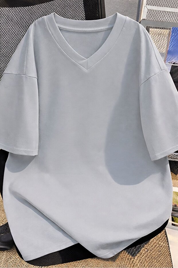 V-Neck Oversized T-Shirt 2Vq5