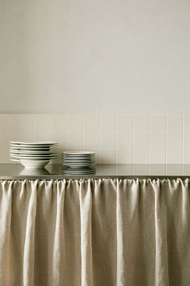 2-pack porcelain deep plates