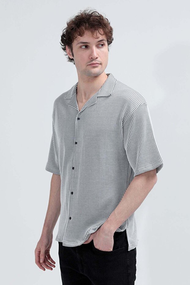 Men's Apaş Collar Short Sleeve Buttoned Shirt Navy Blue - 26Y 1001