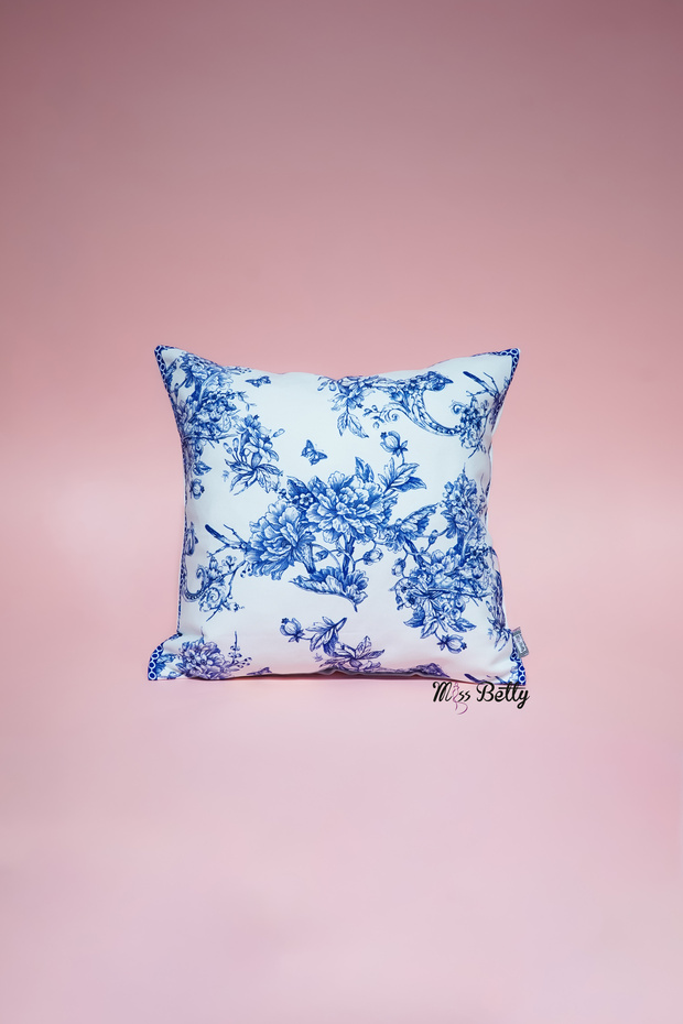Blue Life Throw Pillow Cover (1 Piece)