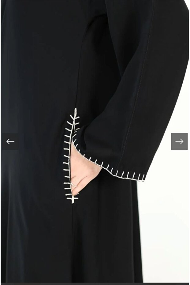 عباية بتطريز اسود