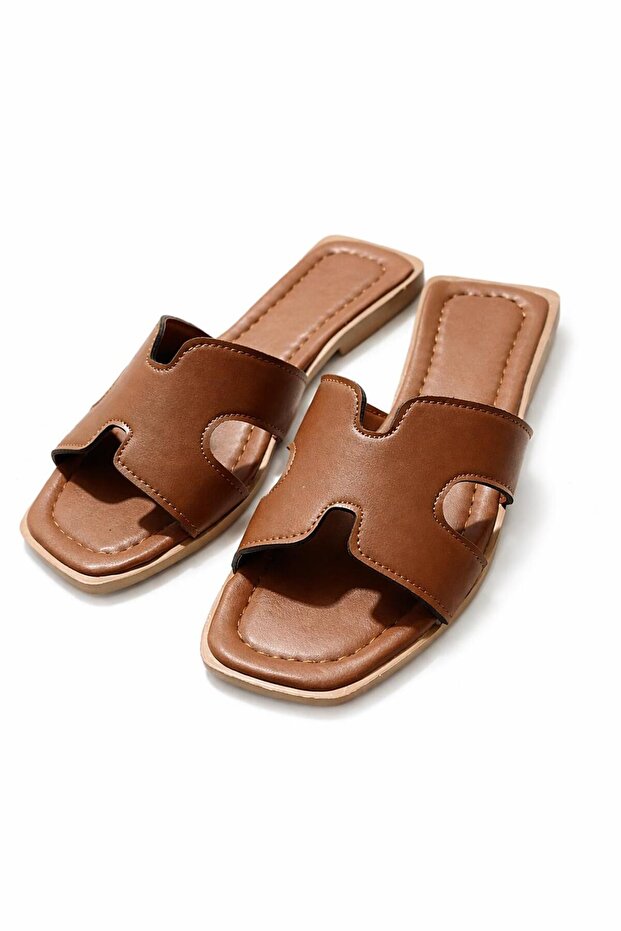 Women's Tan Daily Slippers