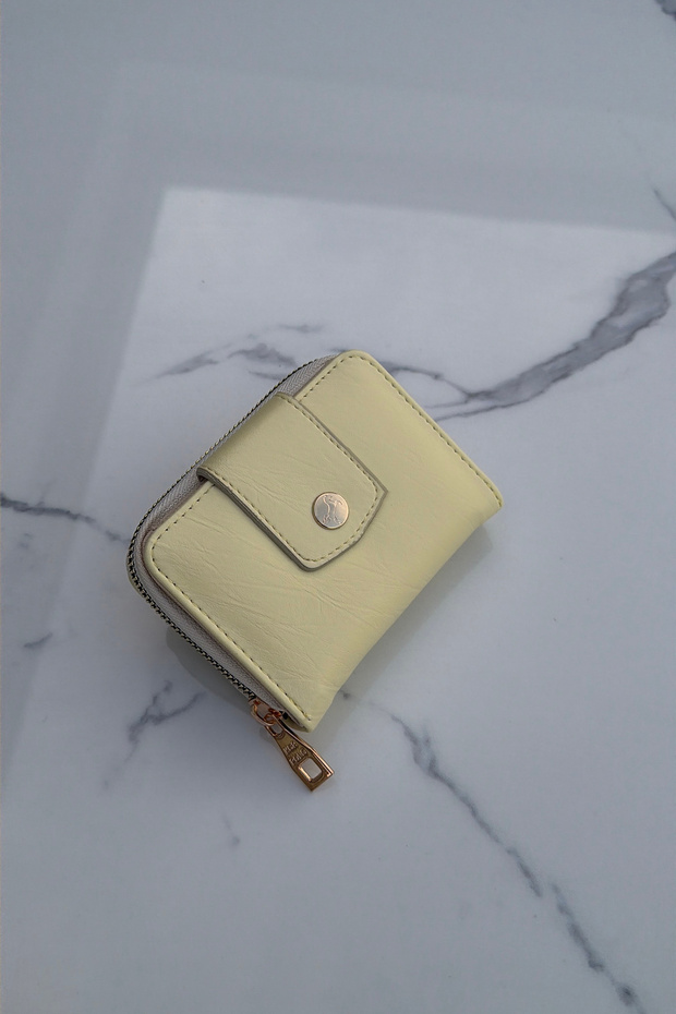 La'Graccio Paris Women's Peyar Wallet Yellow