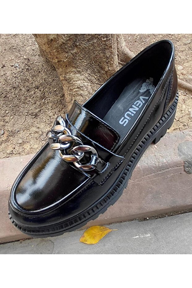 2411533 Women's Thick Soled Genuine Leather Loafer Shoes