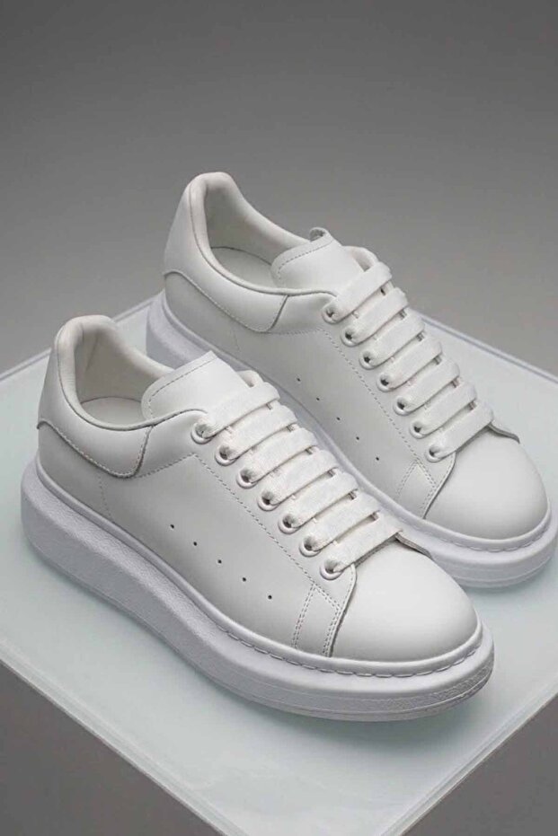 Men's White Sneakers - Thick-Soled Casual Sports Shoes - Comfortable and Stylish Design