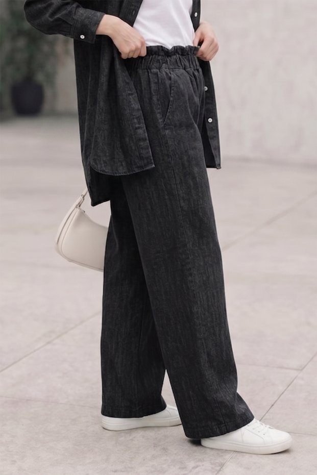 6113-2 - Comfortable and Stylish Wide-Leg Elastic Waist Slim Jeans Women's Trousers