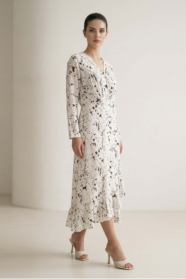 Cream - Bitter Brown Collar, Waist and Skirt Detailed Long Sleeve Midi Dress