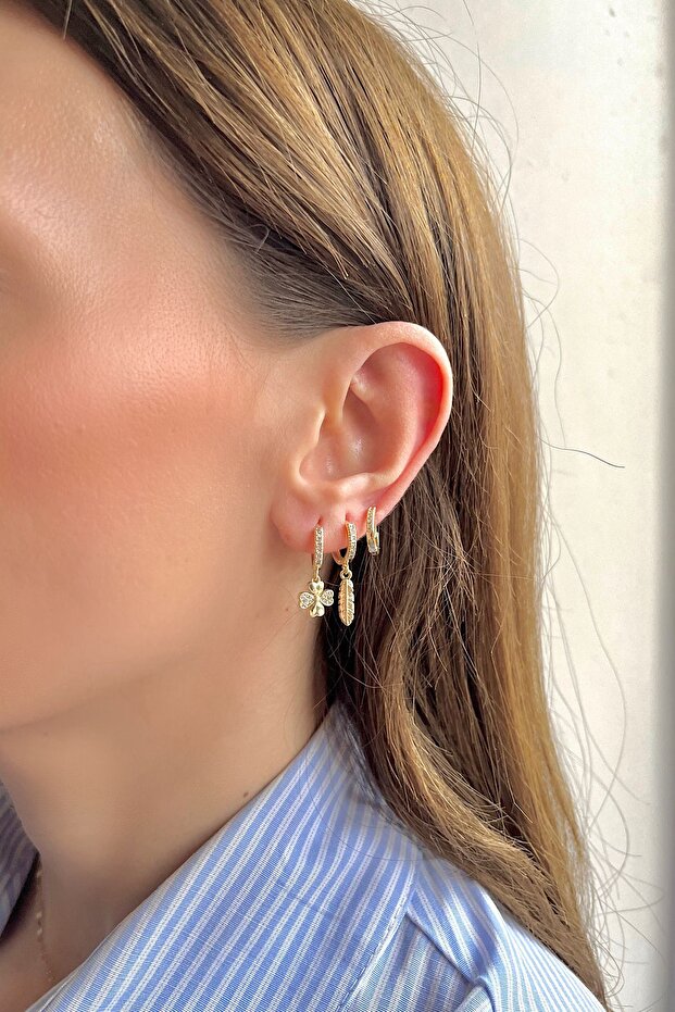 Gold Clover Leaf Model Six-Piece Earring Set