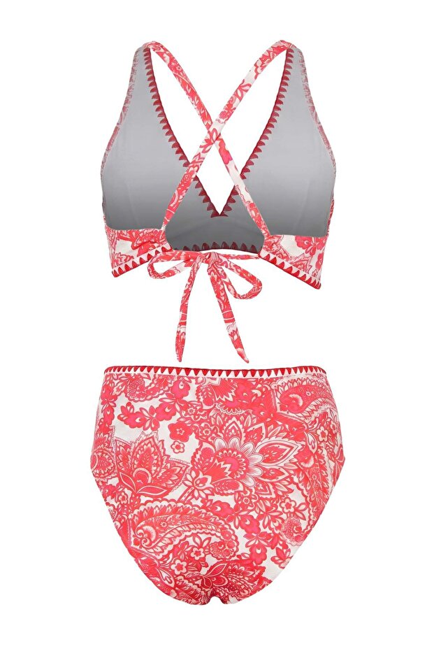 Etnik Desenli Üçgen Nakış Detaylı Kaplı Yüksek Bel Regular Bikini Takımı TBESS26BT00021 - 5