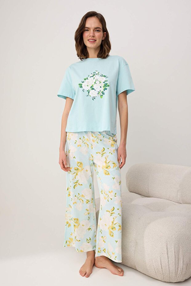 Trendyolmilla  Açık Mavi %100 Pamuklu Çiçekli Örme Pijama Takımı THMSS25PT00061 - Görsel 2