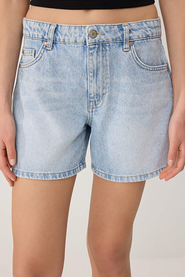 Açık Mavi Normal Bel City Boy Denim Şort TWOSS26SR00247 - 3