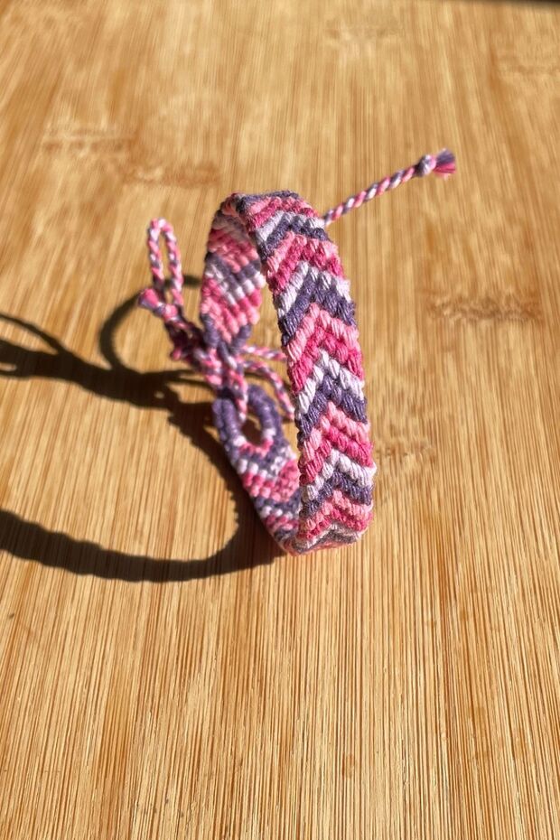 Chevron Friend Macrame Bracelet