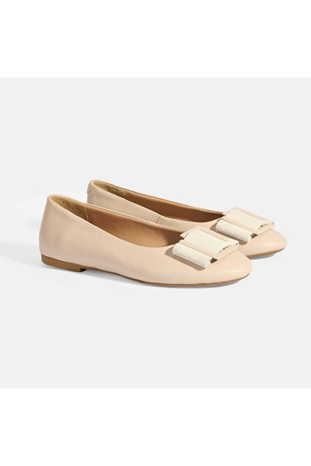 Women's Cream Buckle Leather Ballerinas