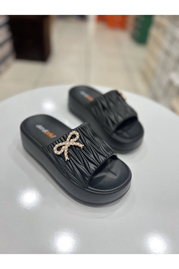 Women's Casual Slippers with Stones