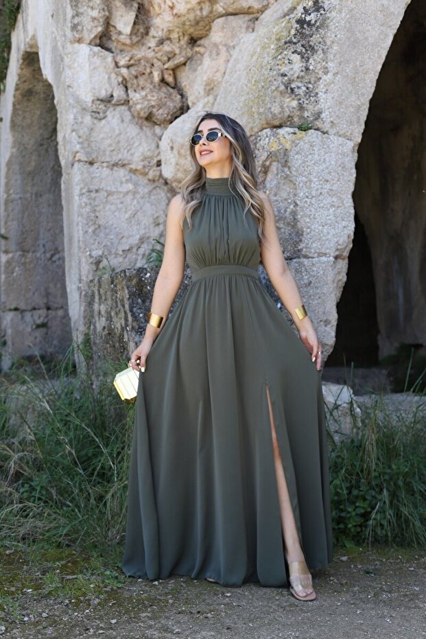 فستان كاكي بياقة رسن