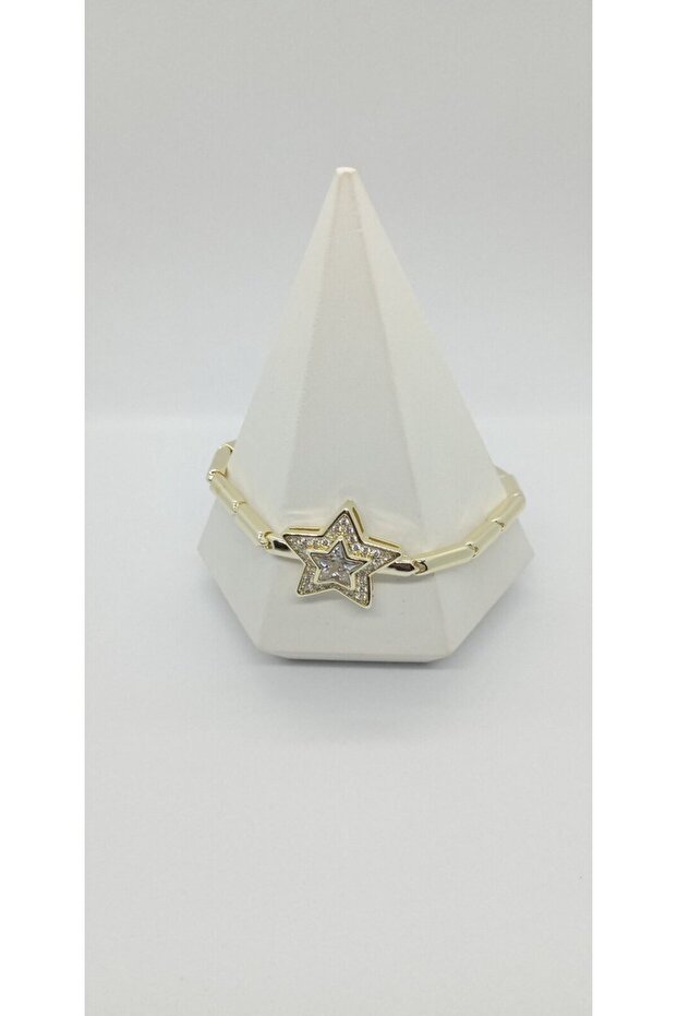 Gold Color Plate and Star Figure Bracelet