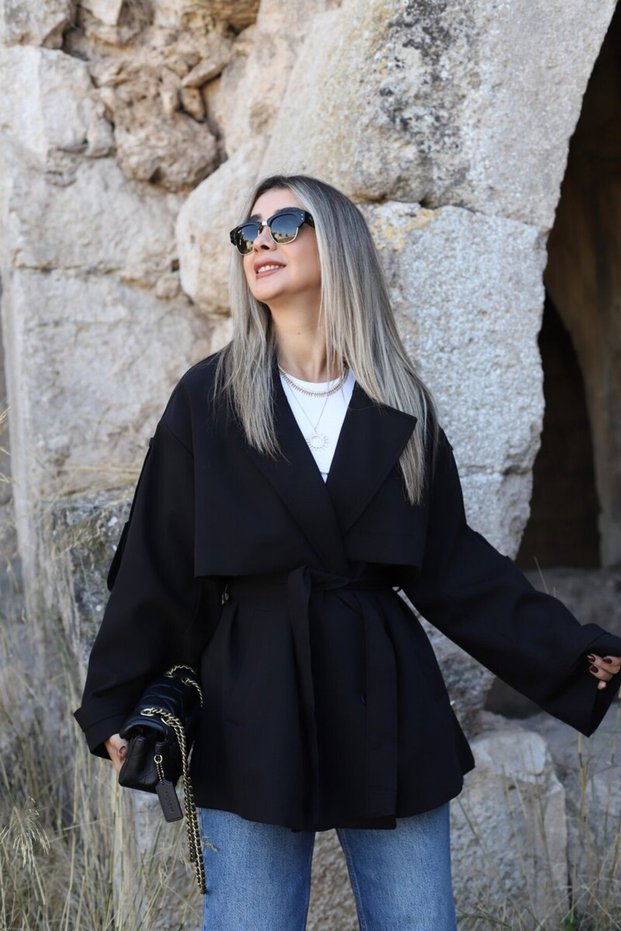 Black short standard size polyviscose trench