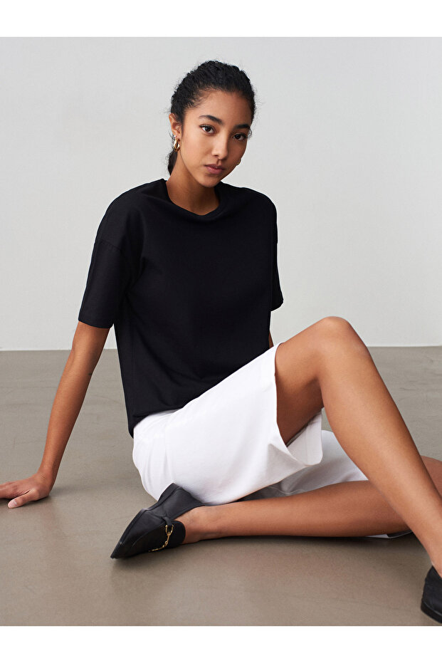 3683 Basic T-Shirt-Schwarz - 4