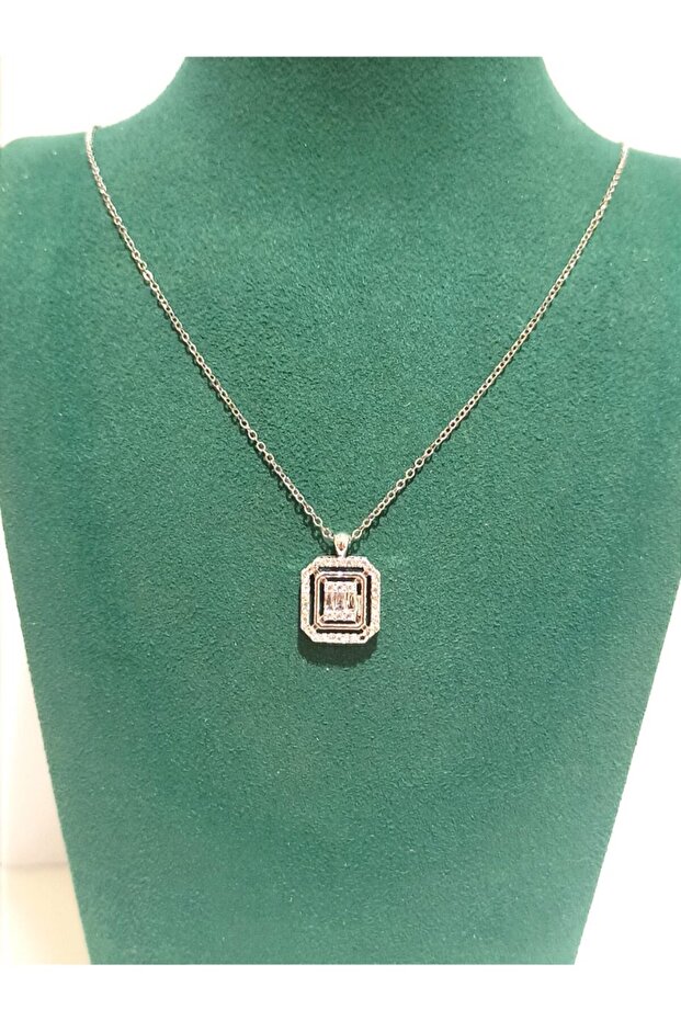 Gold Color Luxury Figured Showy Necklace