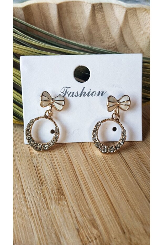 Luxurious Figured Flashy Glitter Dangle Earrings