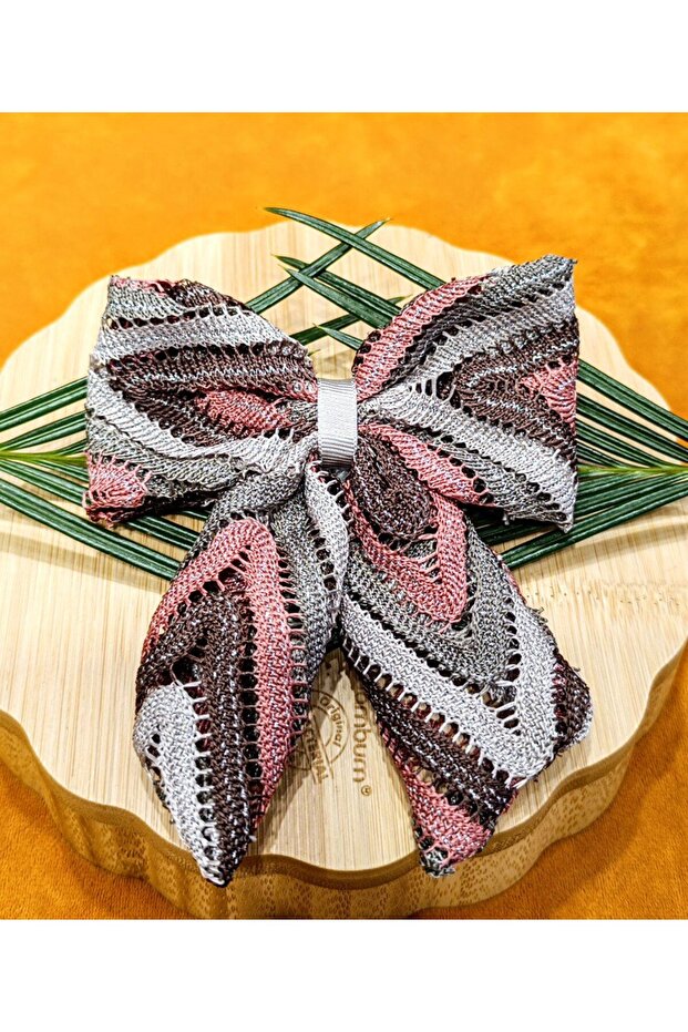 Luxurious Figured Ribbon Clip Buckle