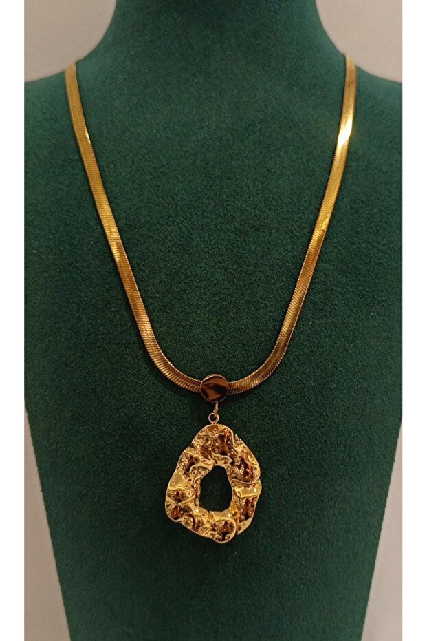 Gold Color Luxury Figured Showy Necklace